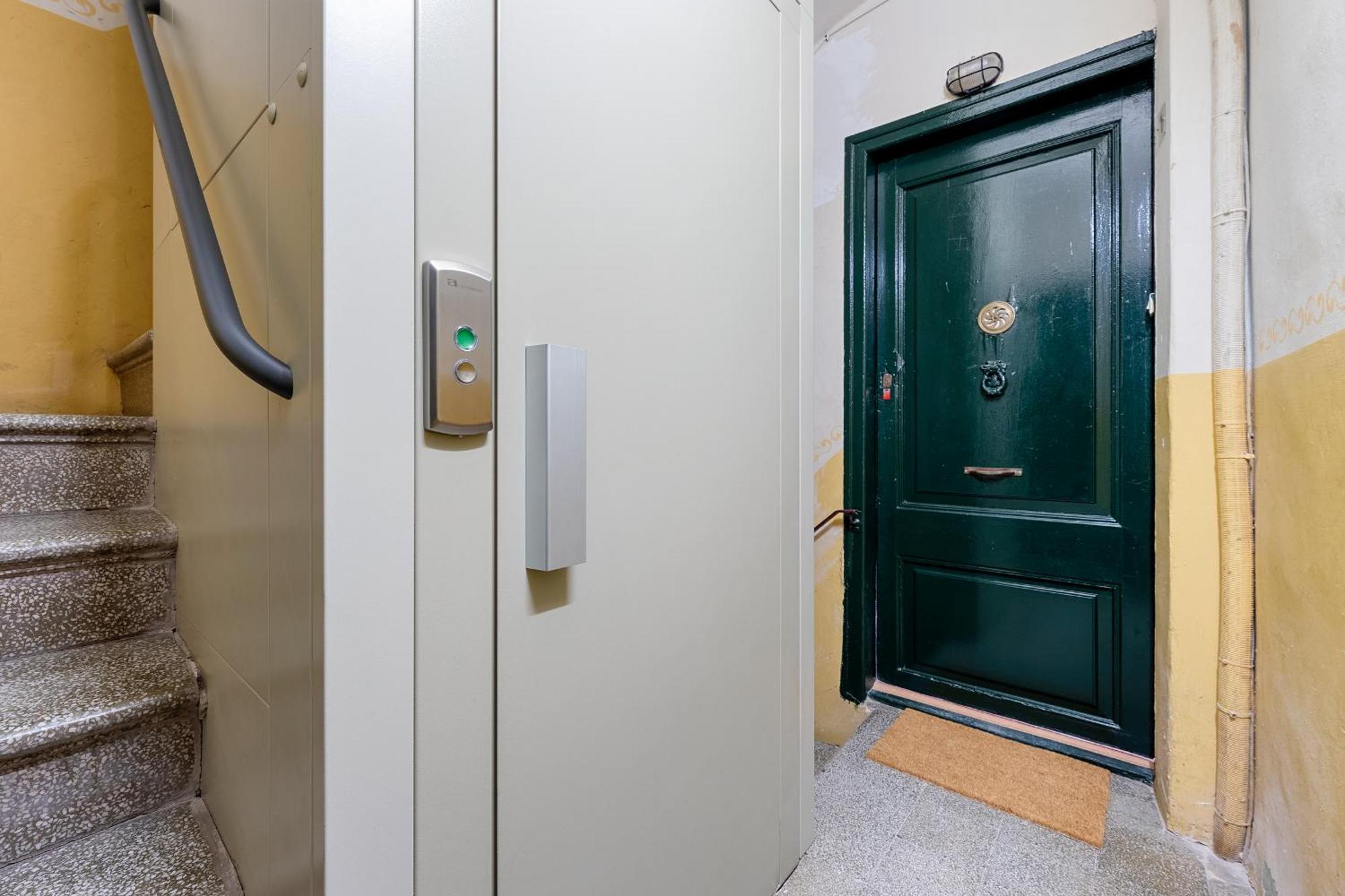 Hauzify I Domus Merceria Apartamento
